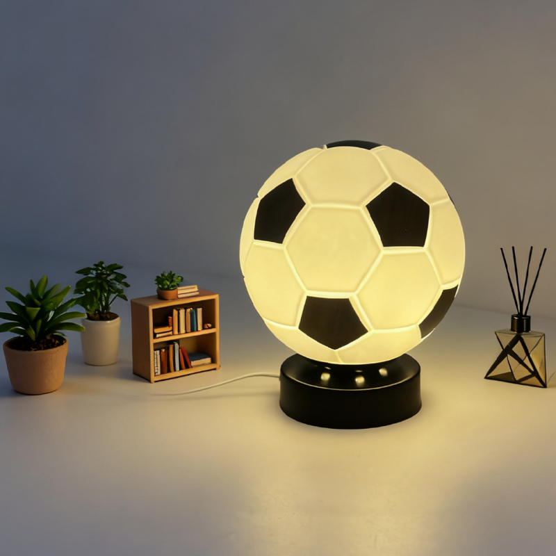 Home Decor Glass - サッカー LED ハイエンドクリエイティブギフトテーブルランプ新年子供ファン男の子女の子誕生日デスクトップ装飾ランプ